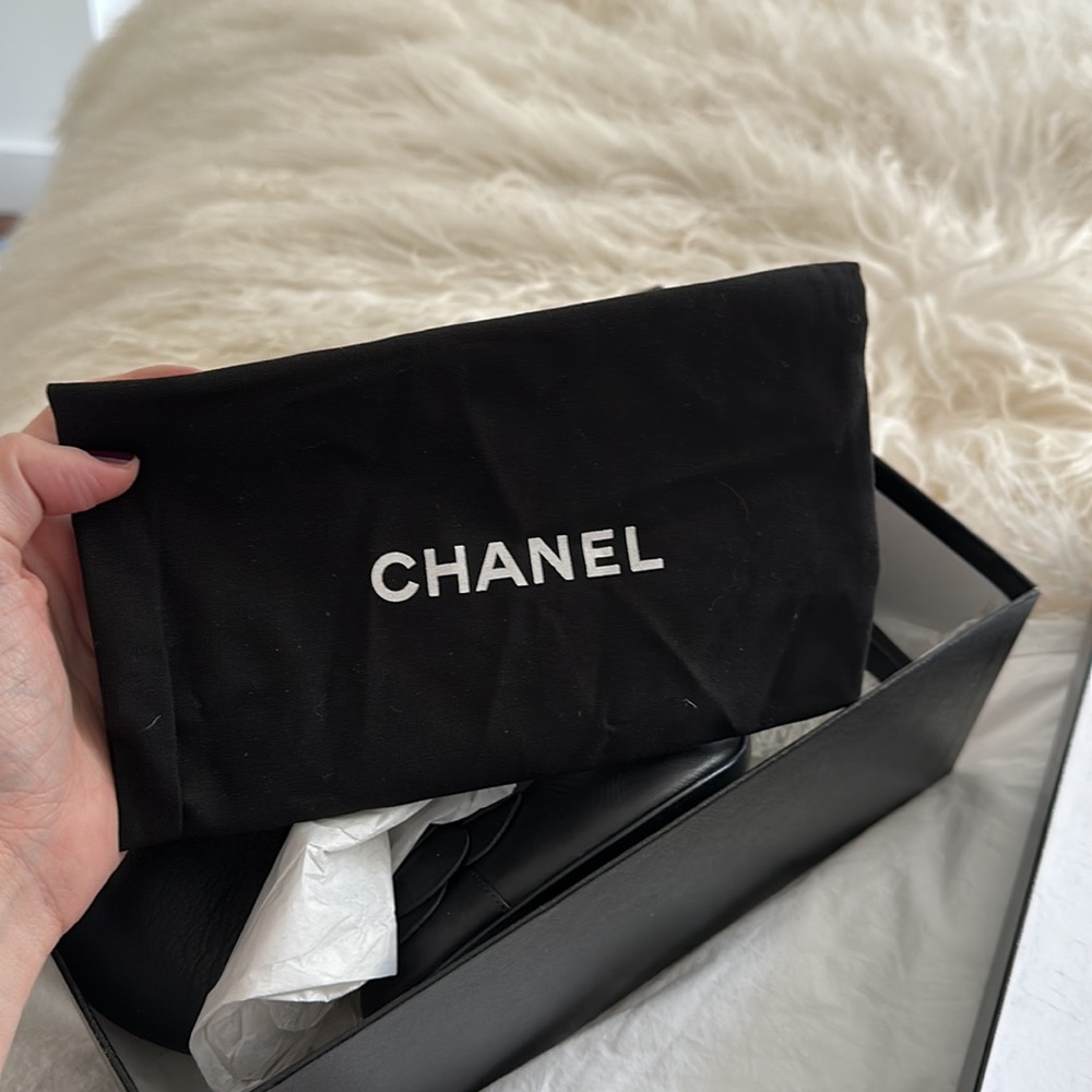 Authentic CHANEL Black Leather Heels with Floral Accent - Picture 13 of 13